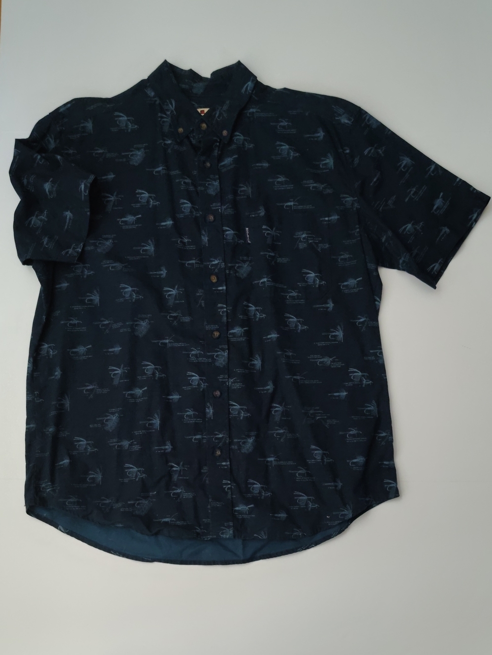 Woolrich Navy Short-Sleeve Button-Up Shirt with Teal Print Motif